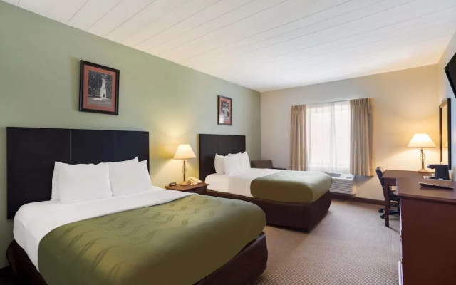 photo 2 of Quality Inn & Suites Monterey, TN - Crossville, TN