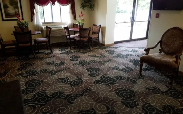 photo 2 of Super 8 Motel -Auburn