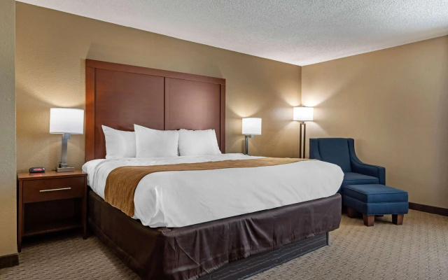 photo 2 of Comfort Inn N Myrtle Beach Barefoot Landing