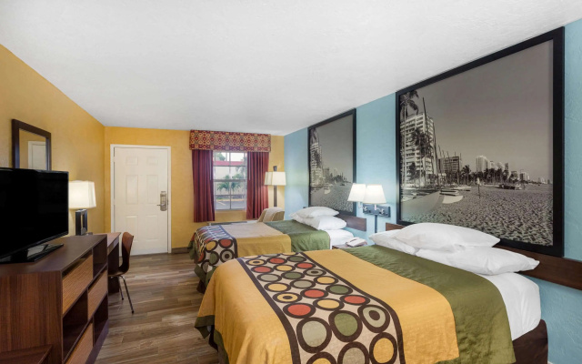 photo 2 of Super 8 by Wyndham Bradenton Sarasota Area