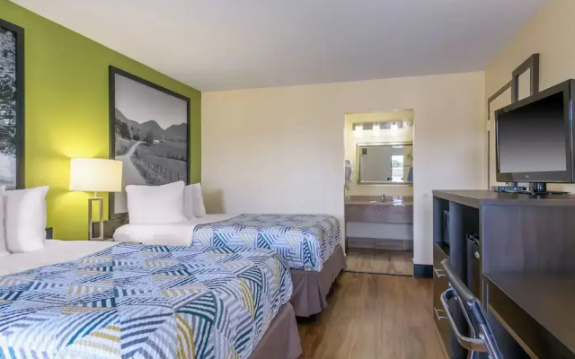 photo 3 of Super 8 Motel - Forsyth