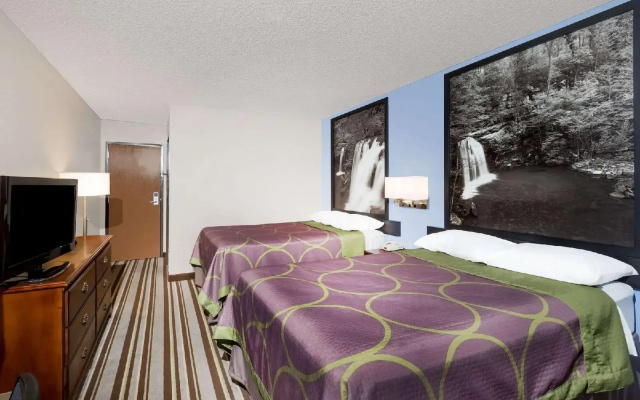 photo 2 of Super 8 by Wyndham Jonesboro