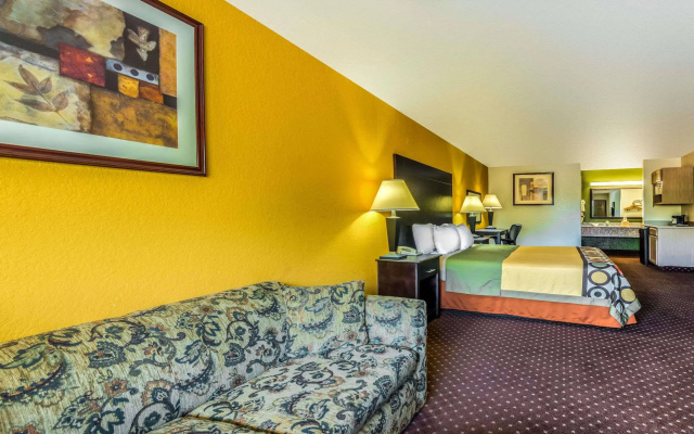 photo 3 of Hill Country Inn & Suites - New Braunfels / Gruene