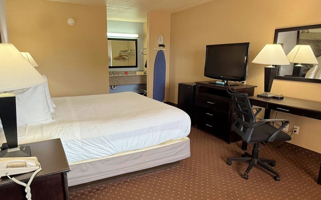 photo 5 of Baymont by Wyndham New Braunfels TX