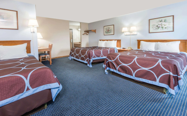 photo 4 of Super 8 by Wyndham O'Fallon MO/St. Louis Area