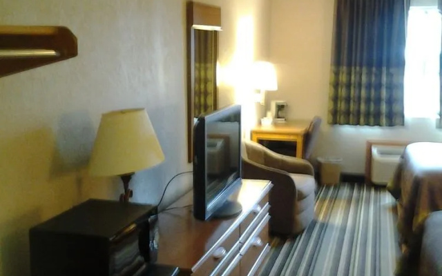 photo 4 of Super 8 Motel - Plymouth