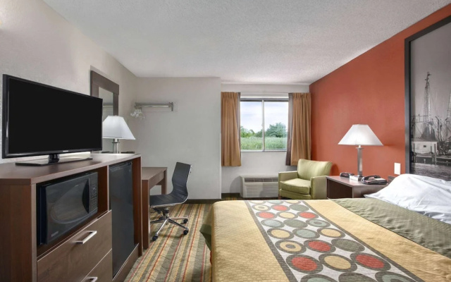 photo 4 of Super 8 Motel - West Haven