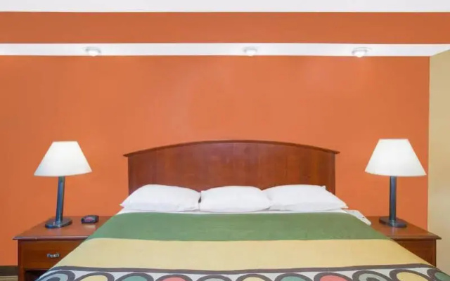 photo 4 of Super 8 Motel - Wilmington