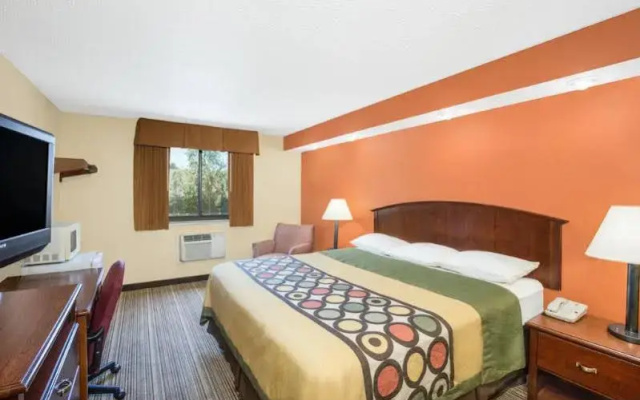 photo 5 of Super 8 Motel - Wilmington