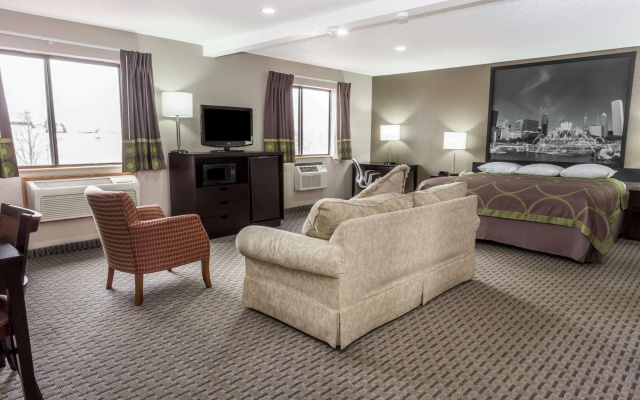 photo 5 of Super 8 by Wyndham Mundelein/Libertyville Area