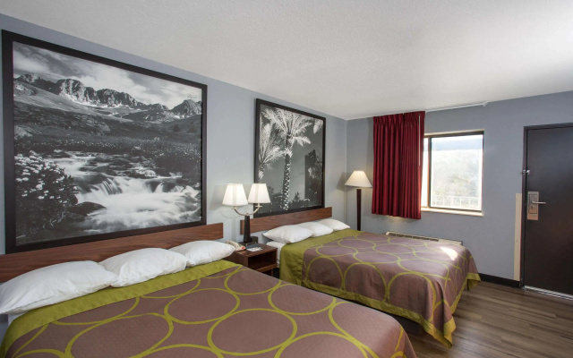 photo 4 of Super 8 By Wyndham Naples