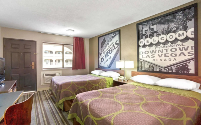 photo 4 of Super 8 by Wyndham Las Vegas Nellis AFB Area