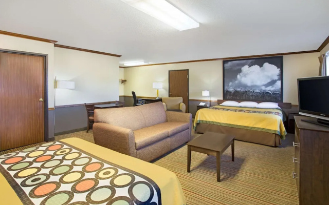 photo 3 of Super 8 New Hampton