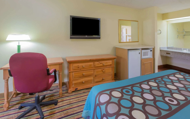 photo 3 of Super 8 by Wyndham Norcross/I-85 Atlanta