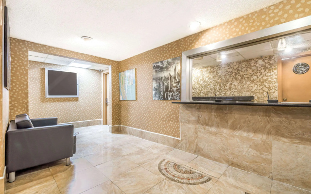 photo 2 of Super 8 by Wyndham North Bergen NJ/NYC Area