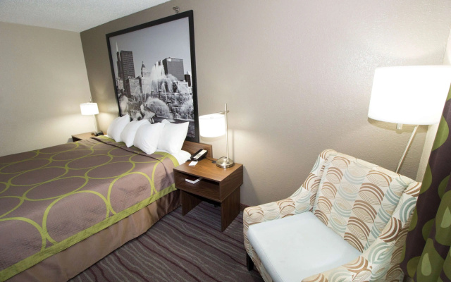 photo 3 of Super 8 by Wyndham Chicago O'Hare Airport