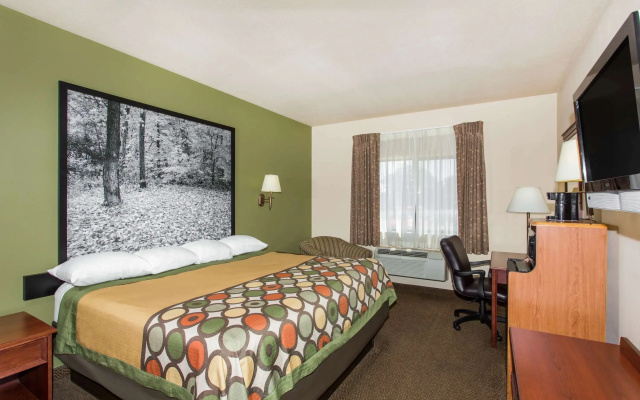 photo 2 of Super 8 by Wyndham Perryville