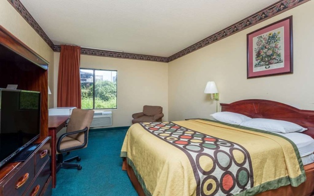 photo 3 of Super 8 Piedmont Greenville Area