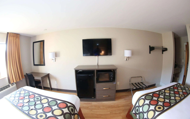 photo 5 of Super 8 by Wyndham Portsmouth