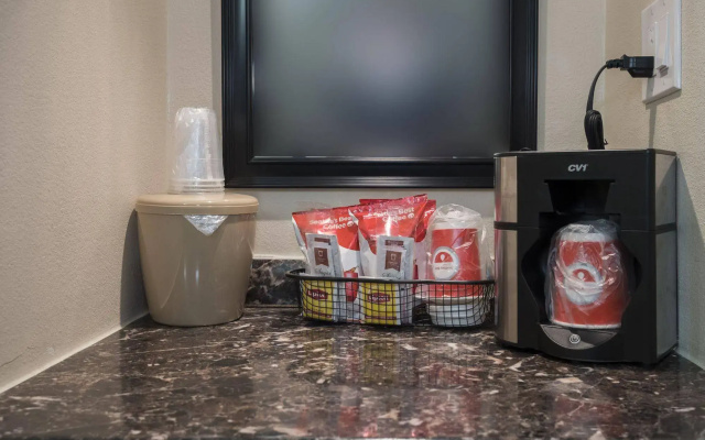photo 4 of Red Roof Inn PLUS+ Poughkeepsie