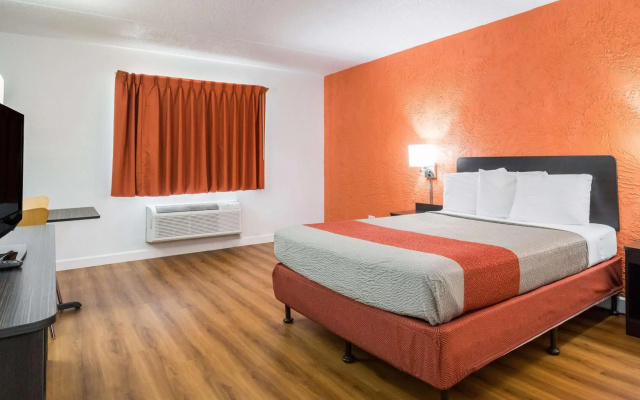 photo 5 of Motel 6 Prospect Heights, IL