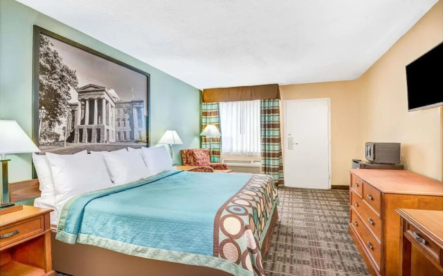 photo 4 of Super 8 Raleigh