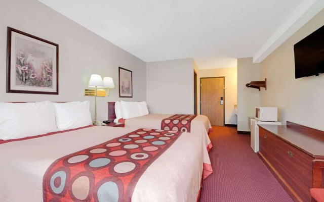 photo 4 of Super 8 Riverside/kansas City
