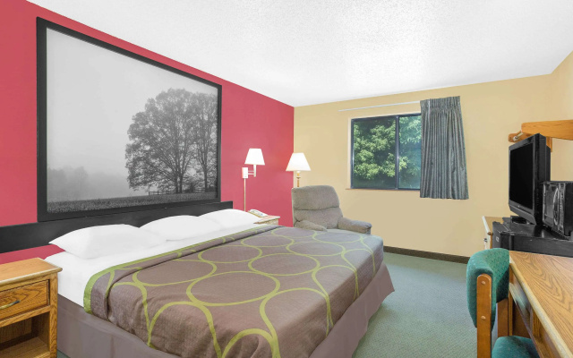photo 5 of Super 8 by Wyndham Roanoke VA