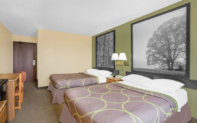 photo 4 of Super 8 Roanoke VA