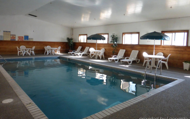 photo 3 of Super 8 Roseville Mpls St Paul Area