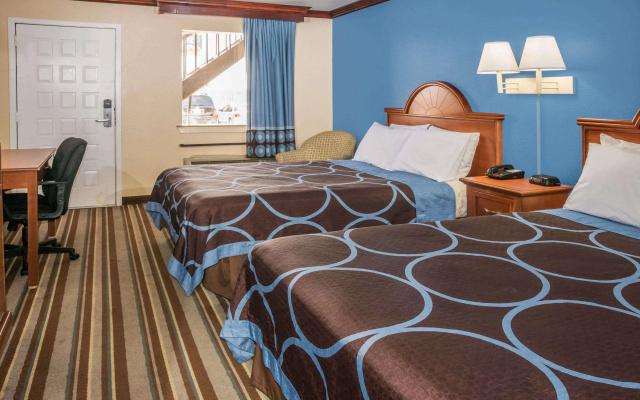 photo 4 of Super 8 by Wyndham San Marcos