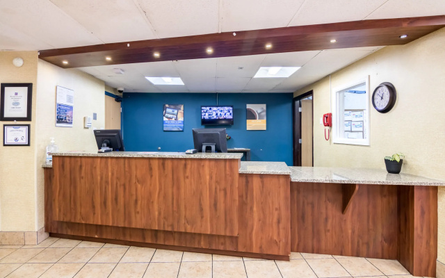 photo 2 of Motel 6 Saint Paul, MN - I-94