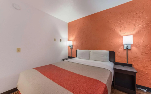 photo 5 of Motel 6 Saint Paul, MN - I-94