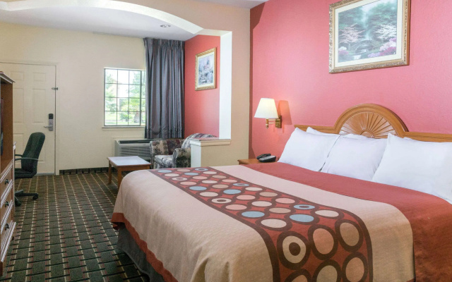 photo 4 of Super 8 by Wyndham Stafford Sugarland Area