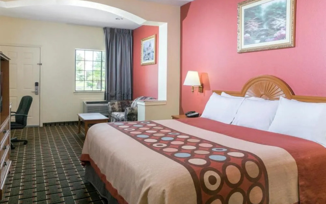 photo 5 of Super 8 Stafford Sugarland Area
