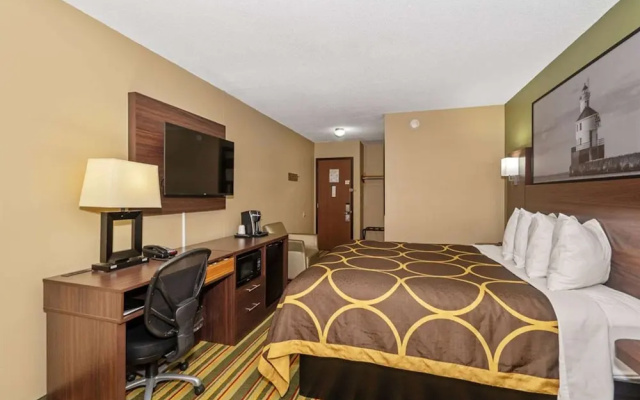 photo 5 of Super 8 Superior WI