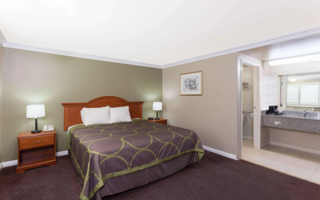 photo 5 of Torrance Inn LAX Airport Area