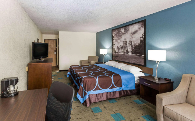 photo 4 of Super 8 By Wyndham Urbandale/Des Moines Area