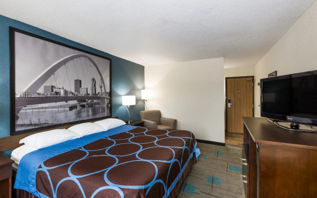 photo 5 of Super 8 By Wyndham Urbandale/Des Moines Area
