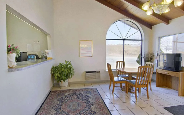 photo 4 of Super 8 Vernon