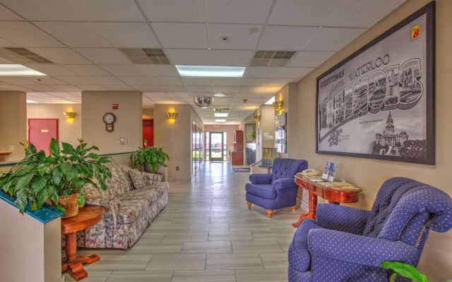 photo 2 of Super 8 Waterloo