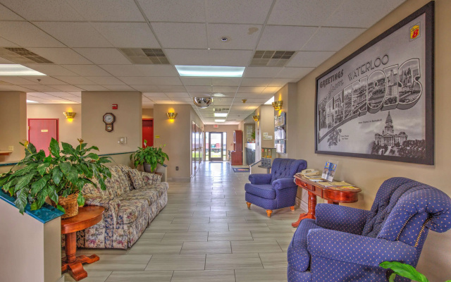 photo 2 of Super 8 by Wyndham Waterloo