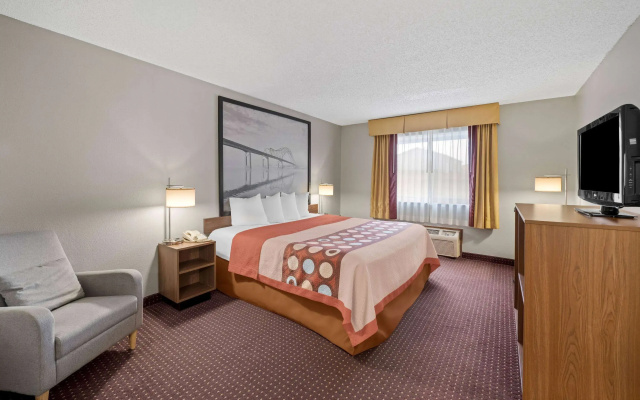 photo 5 of Super 8 by Wyndham Waverly