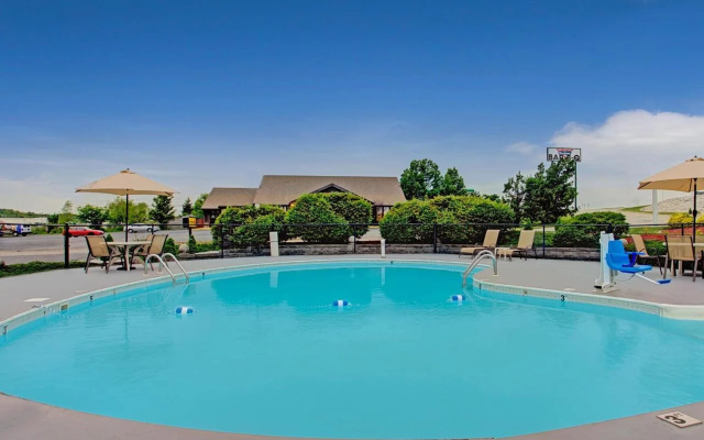 photo 4 of Super 8 Wentzville