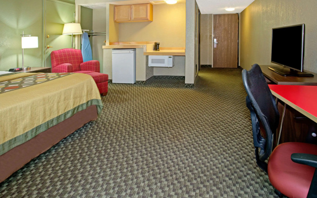 photo 4 of Super 8 by Wyndham Wheat Ridge/Denver West