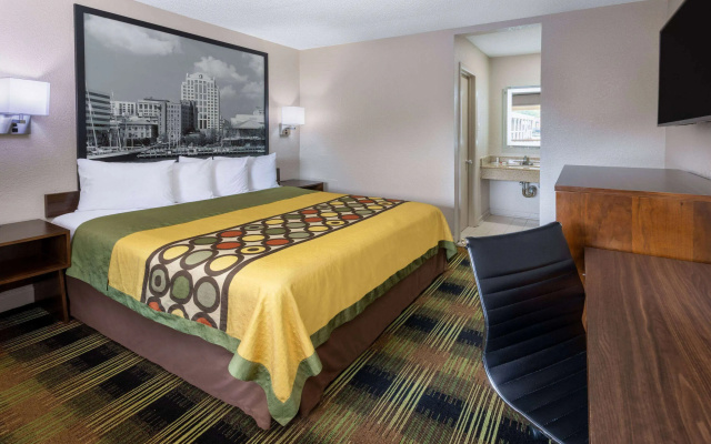 photo 2 of Super 8 by Wyndham Williamsburg/Historic Area