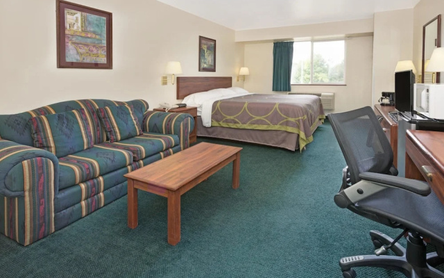photo 5 of Super 8 Windsor