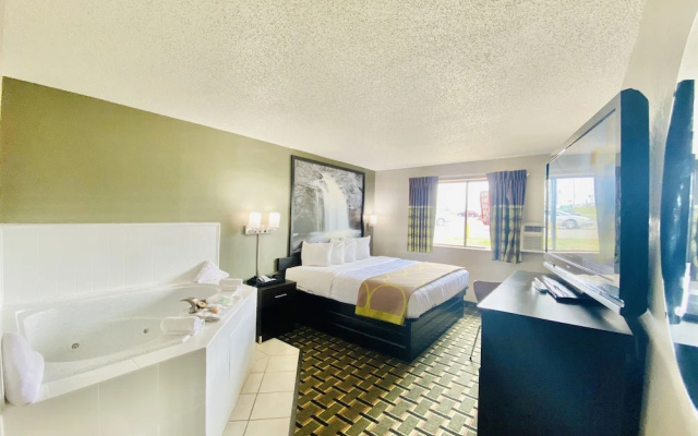 photo 2 of Super 8 by Wyndham Grand Rapids/Wyoming