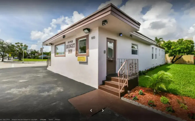 photo 2 of Super Budget Inn