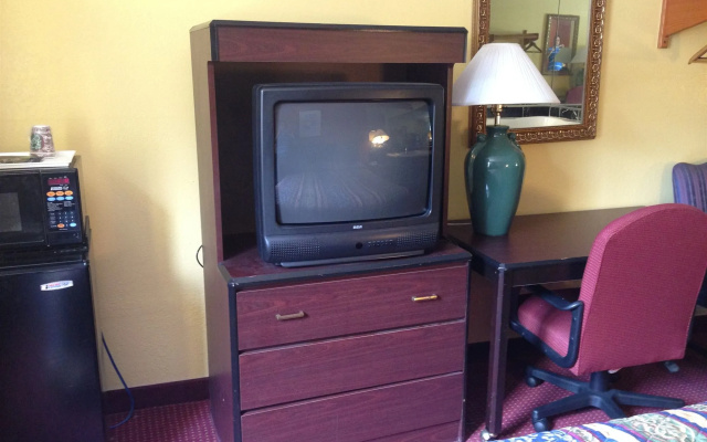 photo 3 of Super Inn